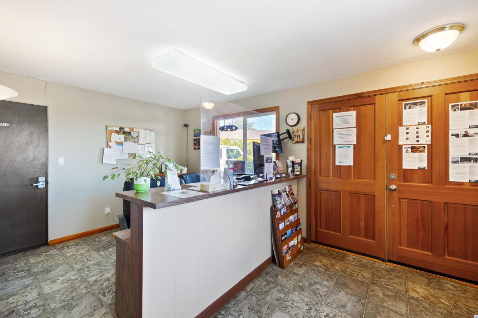 Big Rock Motel Campbell River Buitenkant foto